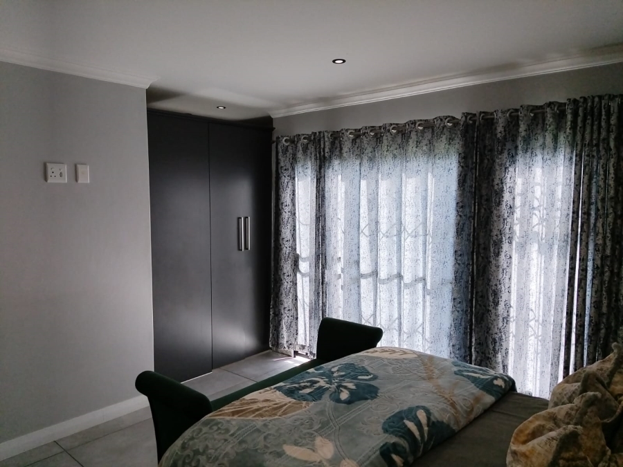 3 Bedroom Property for Sale in Fairview Eastern Cape